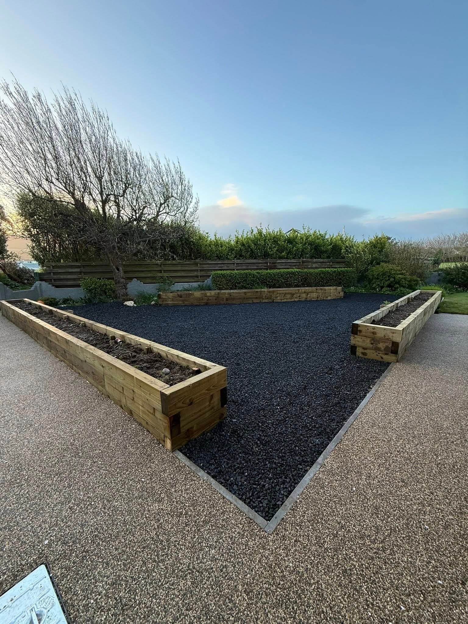 Resin bound garden surface